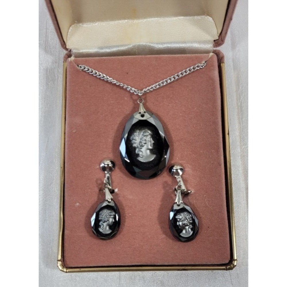 Vintage Germany Onyx & Silver Cameo Necklace & Clip-on Earrings